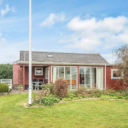 Σπίτι διακοπών Seaside Retreat With Private Annex *