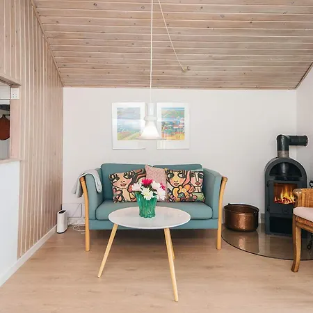 Σπίτι διακοπών Seaside Retreat With Private Annex *
